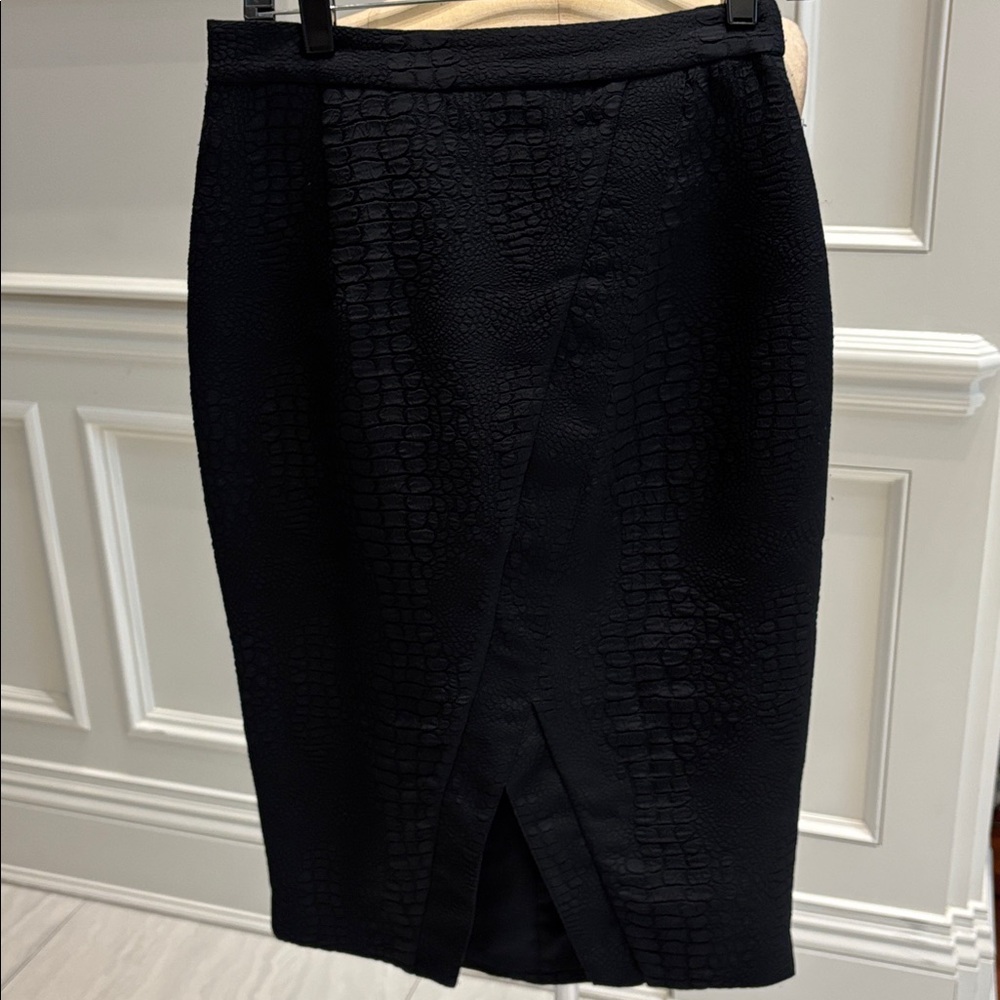 Jennifer Lopez Black Textured Skirt